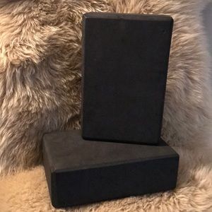 2 Yoga Blocks (black)